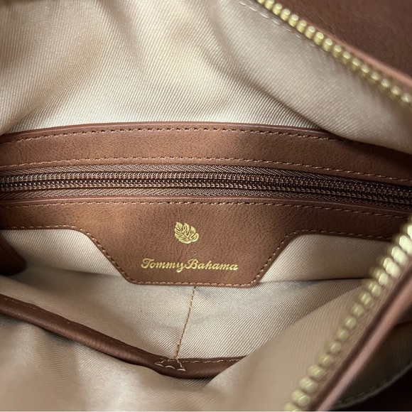 Tommy Bahama Embroidered Crossbody Bag Palm Hibiscus - Picture 4 of 7
